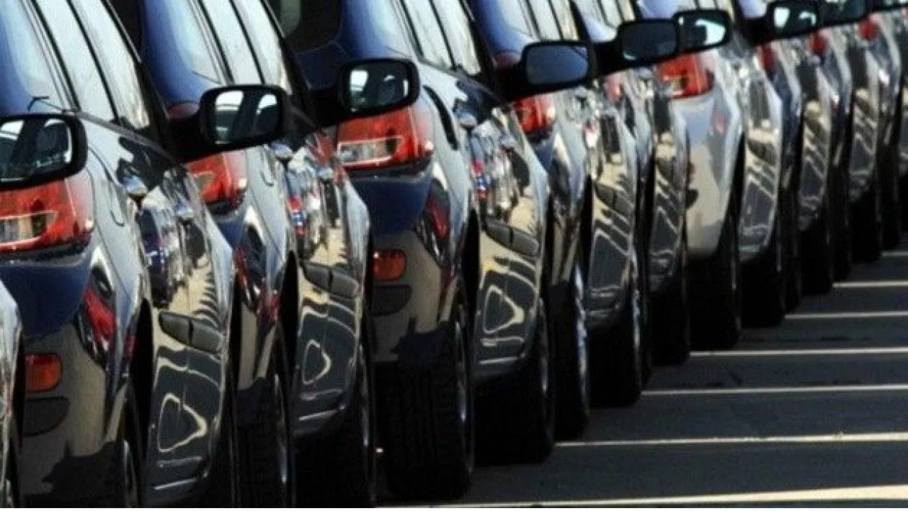 Otomotiv pazarının 1,2 milyon adedi geçmesi zor görünüyor