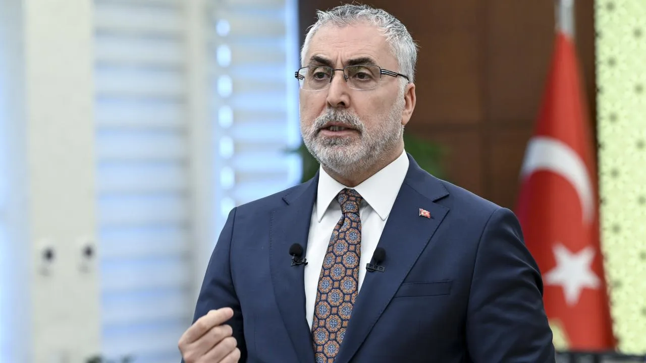 Çalışma ve Sosyal Güvenlik Bakanlığı'ndan GÜÇ Programı Açıklaması: 630 Bini Aşkın Gencin Desteklerden Faydalandığı Duyuruldu