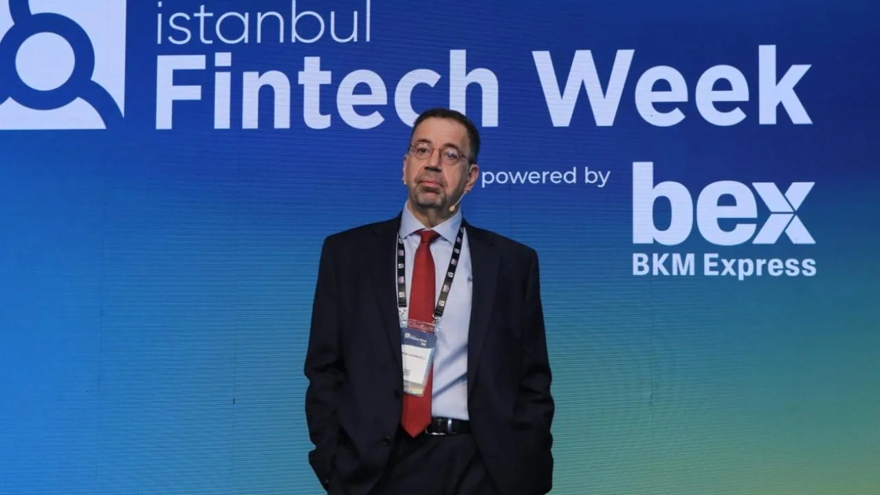Acemoğlu: Türkiye için yapay zekada fırsat uygulama katmanında