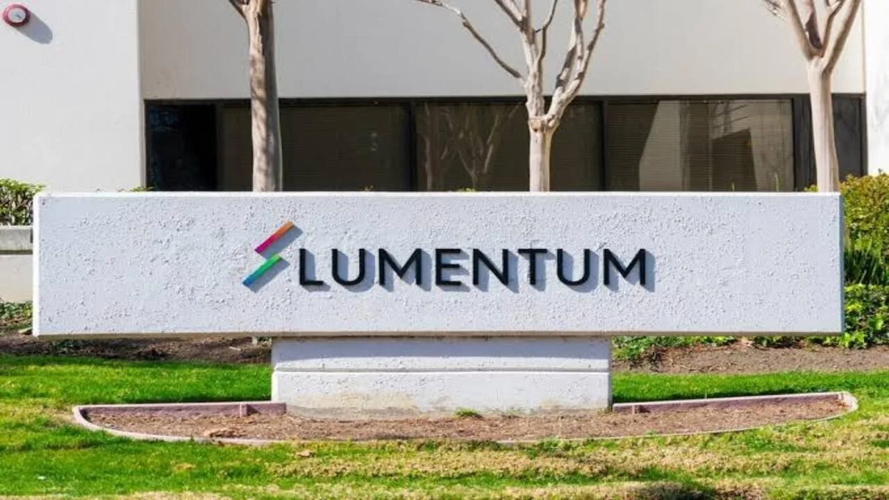 Lumentum'un yapay zekâ sunucularına yönelik optik parça kapasitesi 2029 başlarına kadar doldu