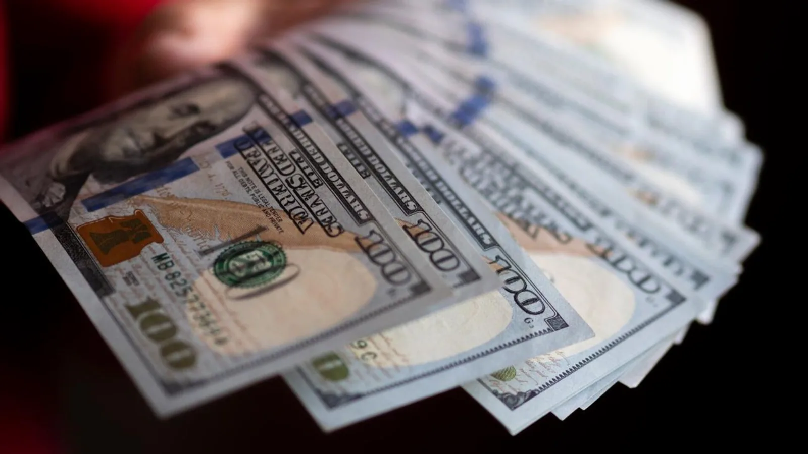 Cari işlemler hesabı ağustosta 4,053 milyar dolar fazla verdi