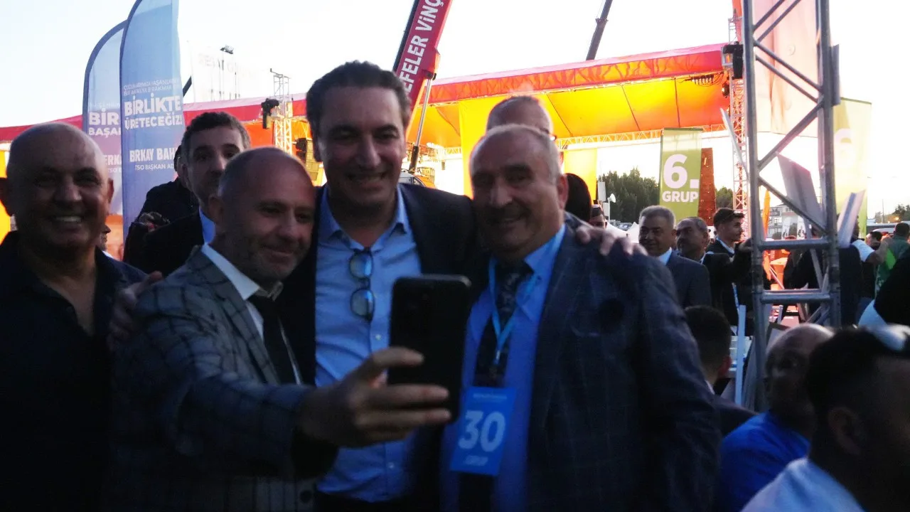 ATSO seçimlerinde meslek komitelerinin çoğunluğu mavi listeye geçti