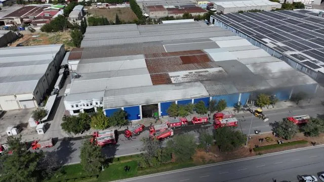 Gaziantep 2. OSB'deki iplik fabrikasında yangın kontrol altına alındı