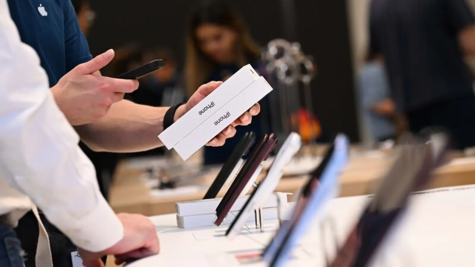 Apple, ABD'de üretim ortaklıklarını genişletiyor