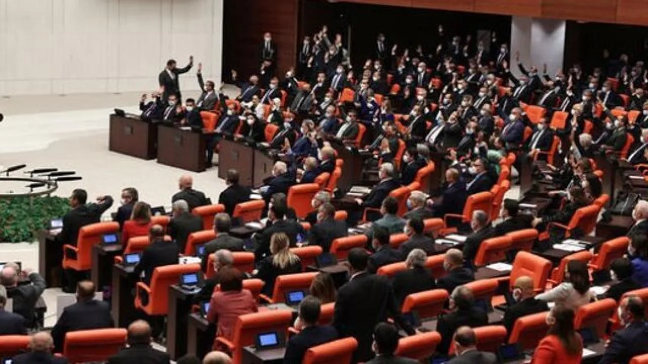 Yatırım fonlarının tasfiyesine ilişkin kanun teklifinin görüşmeleri tamamlandı