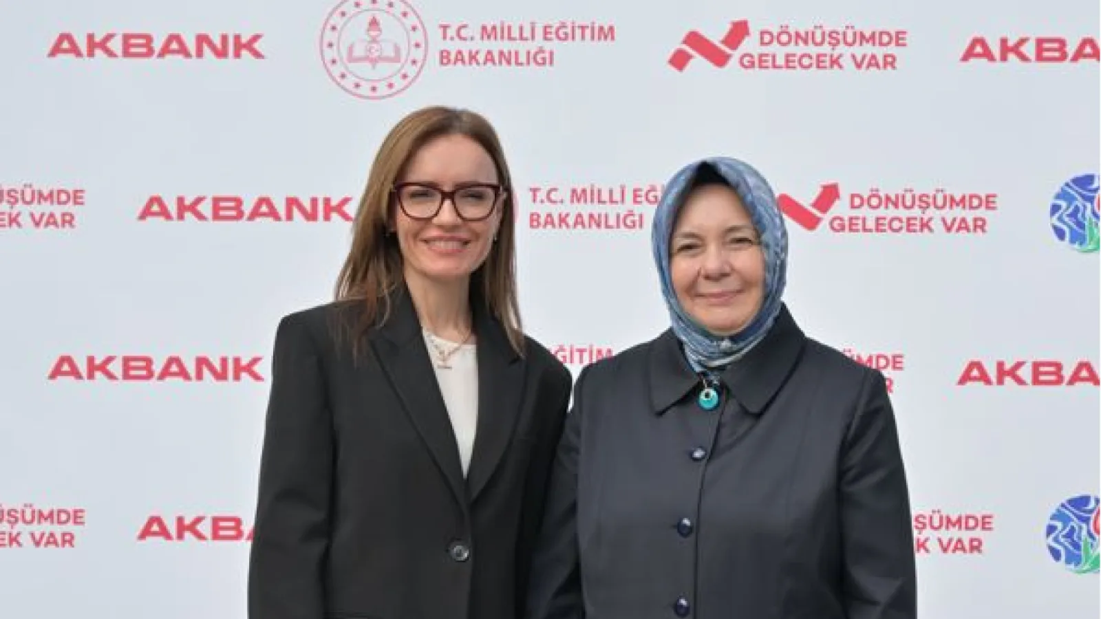 MEB ve Akbank’tan 1.080 öğretmene ileri dönüşüm eğitimi